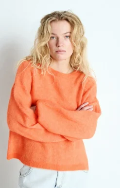 American Vintage AV Nenybay Knit in Orange fluro
