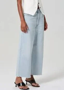 Citizens of Humanity COH Ayla Raw Hem Crop in Sailor