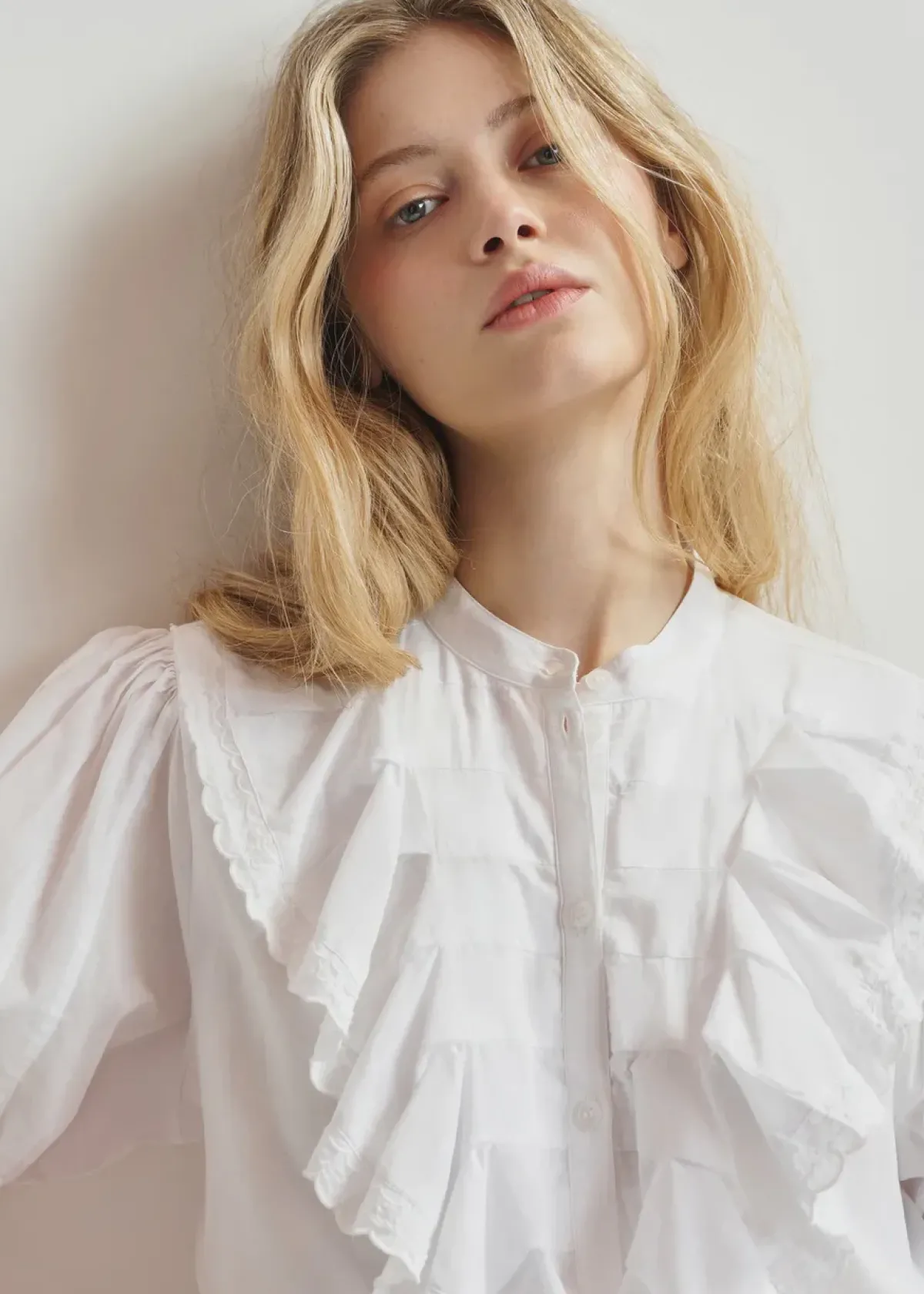 Essentiel Antwerp EA Hamadeus Ruffle Detail Shirt in White