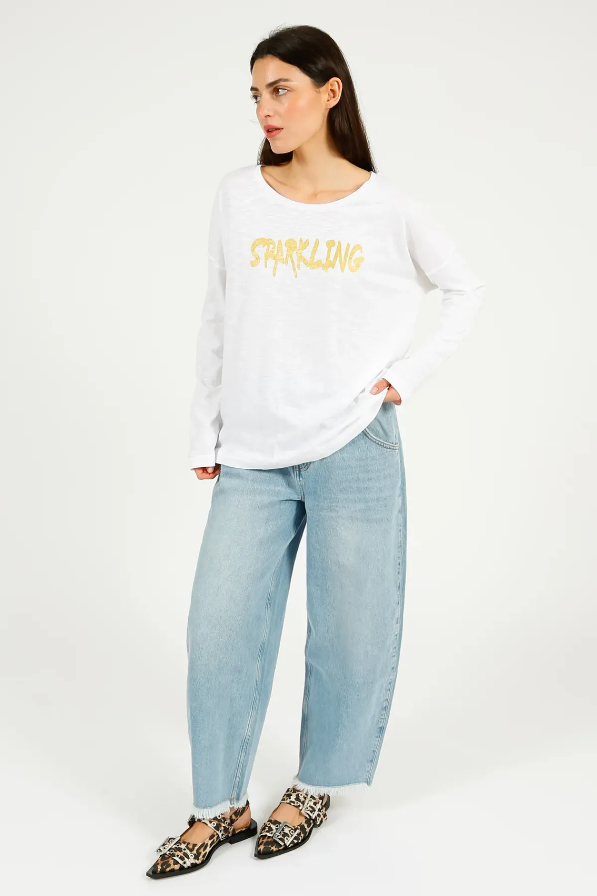 FWP By Rae FWP Sparkling Sweatshirt in White, Gold