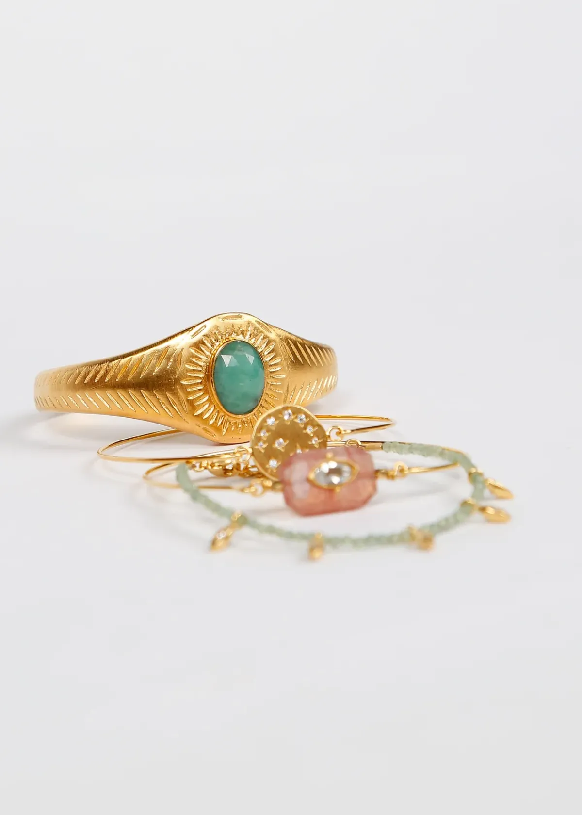 Hanka Osiris Bangle in Raw Emerald