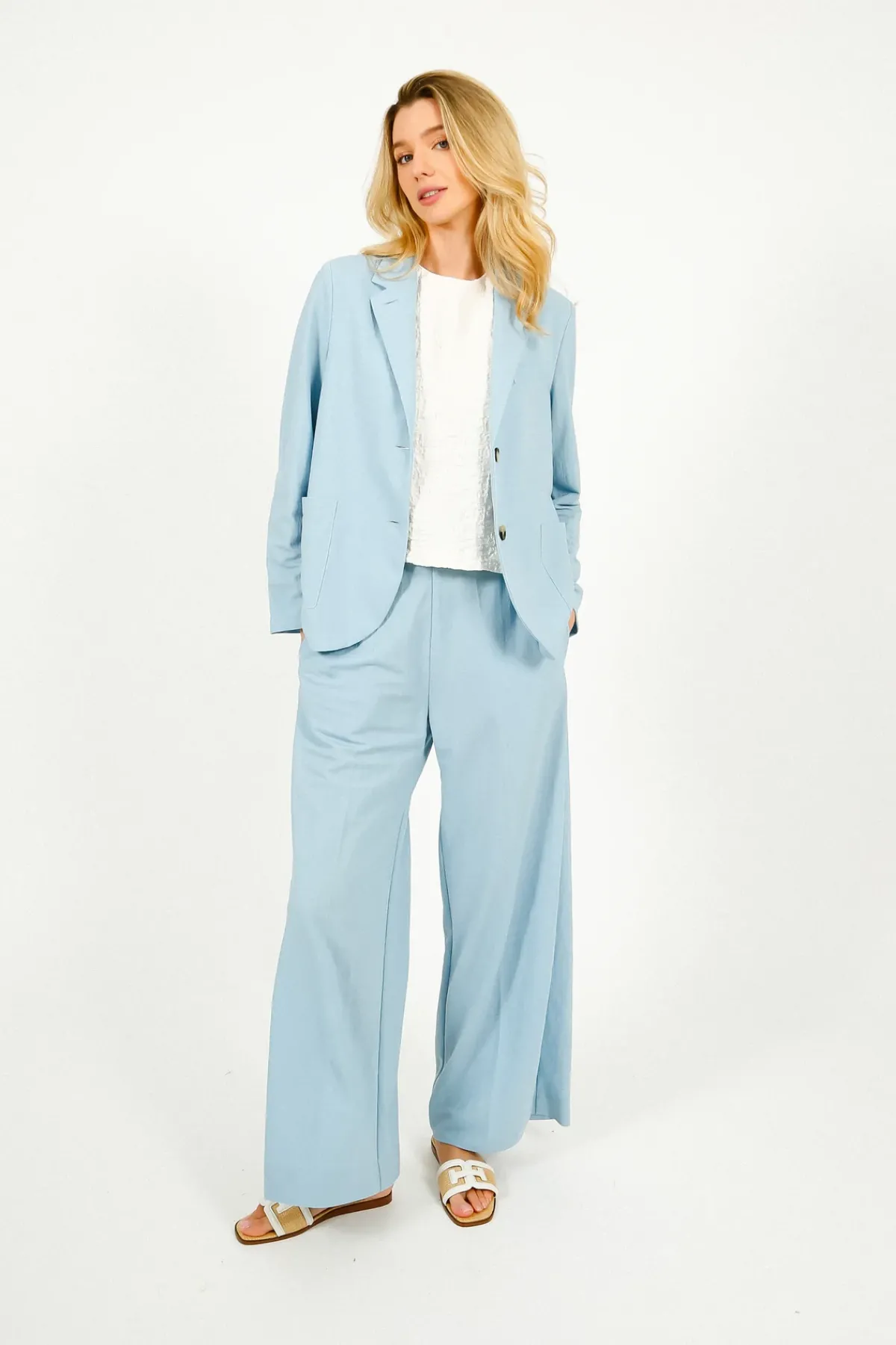 Harris Wharf London HW Stand Up Collar Blazer in Light Blue