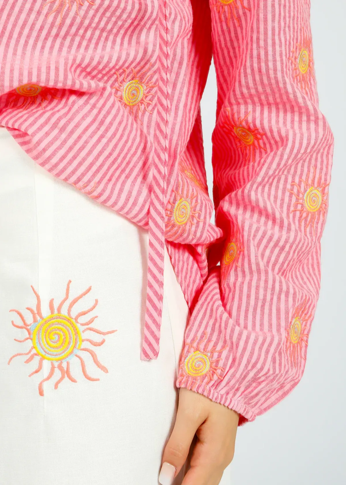 Primrose Park PP Fleur Top in Wavy Sun Emb Pink