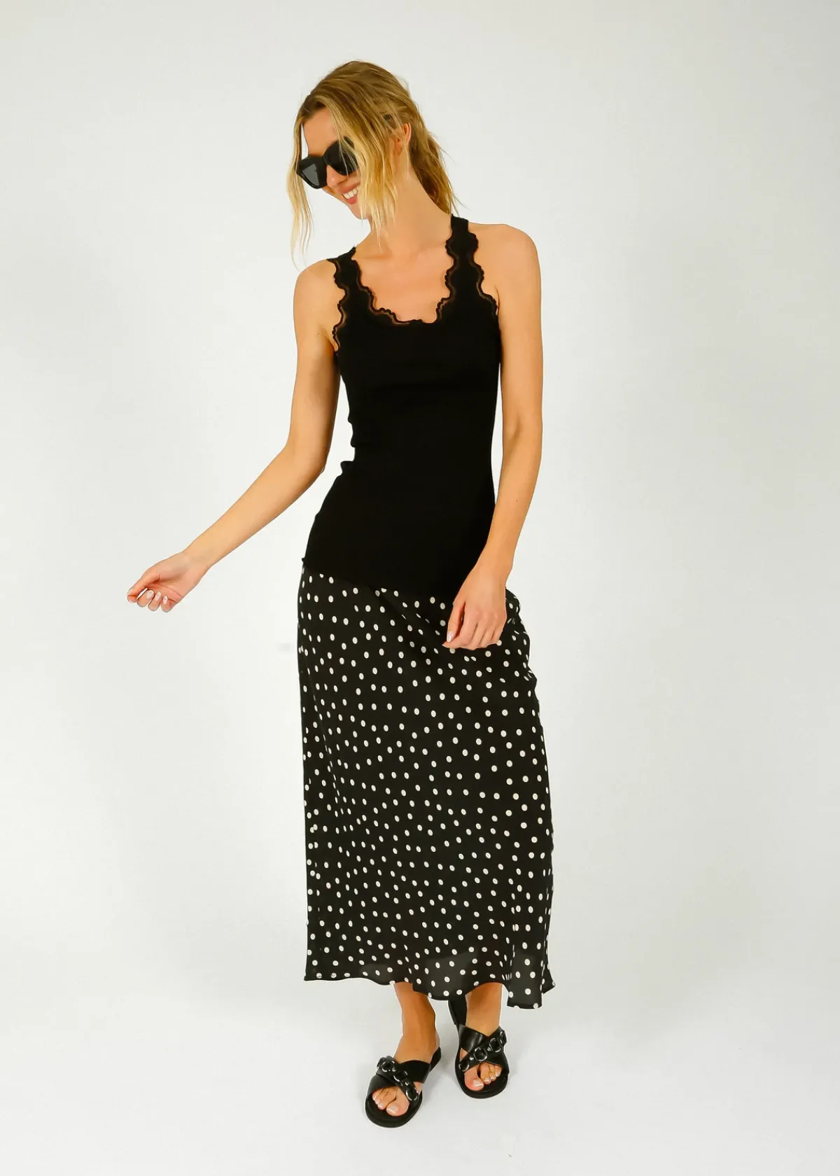 Rosemunde Babette in Black