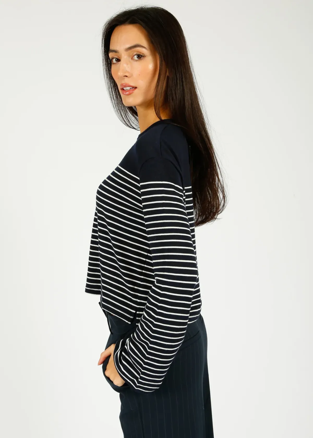 Rag u0026 Bone Ru0026B The Knit Boxy Stripe in Navy, Ivory