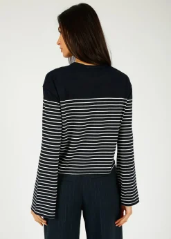 Rag u0026 Bone Ru0026B The Knit Boxy Stripe in Navy, Ivory